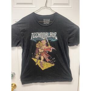 Technoblade T-Shirt Small Hole By the Collar Size Large NOC3318